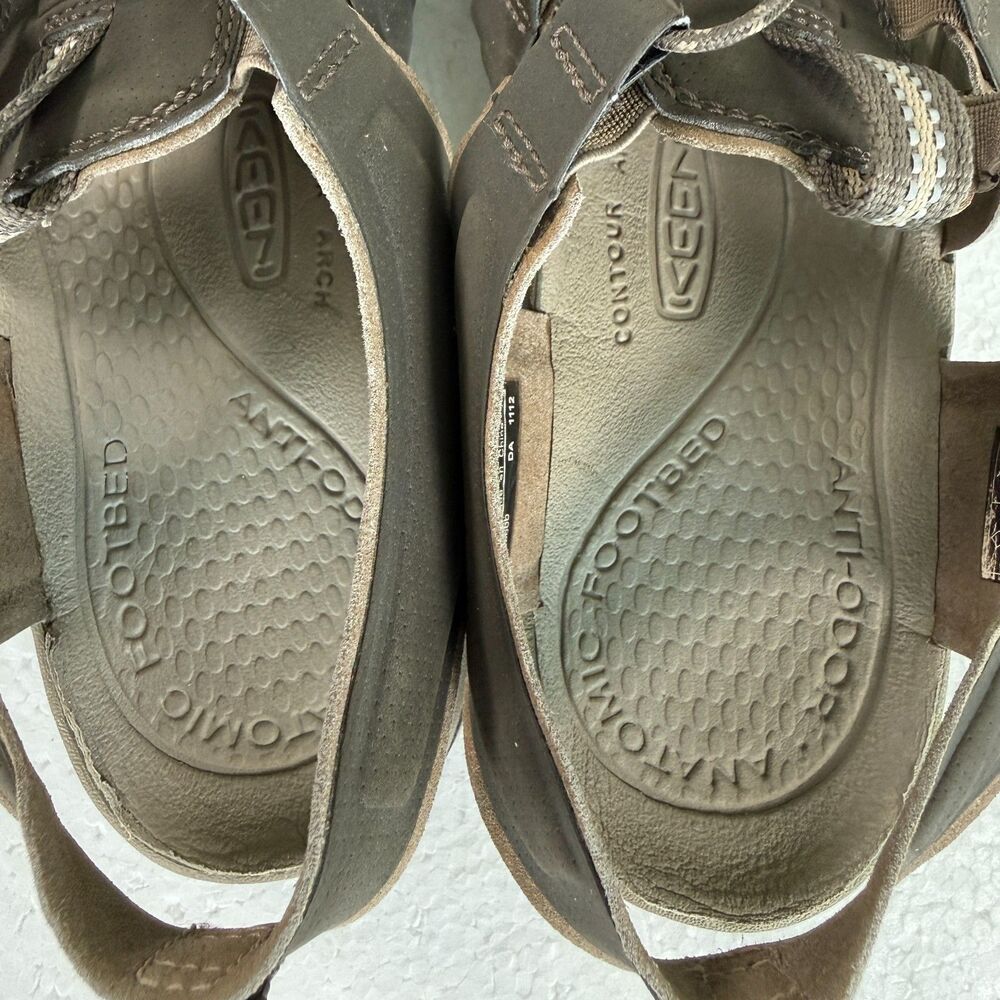 Keen Clearwater CNX Sandals Green Cordlock Round Toe Waterproof Men's Size 9.5 - Picture 8 of 11